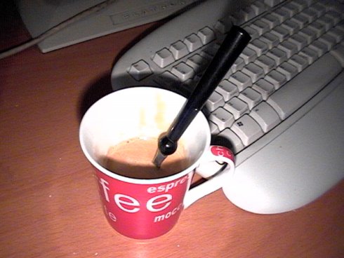 Caffè in tazza grande con cremina
